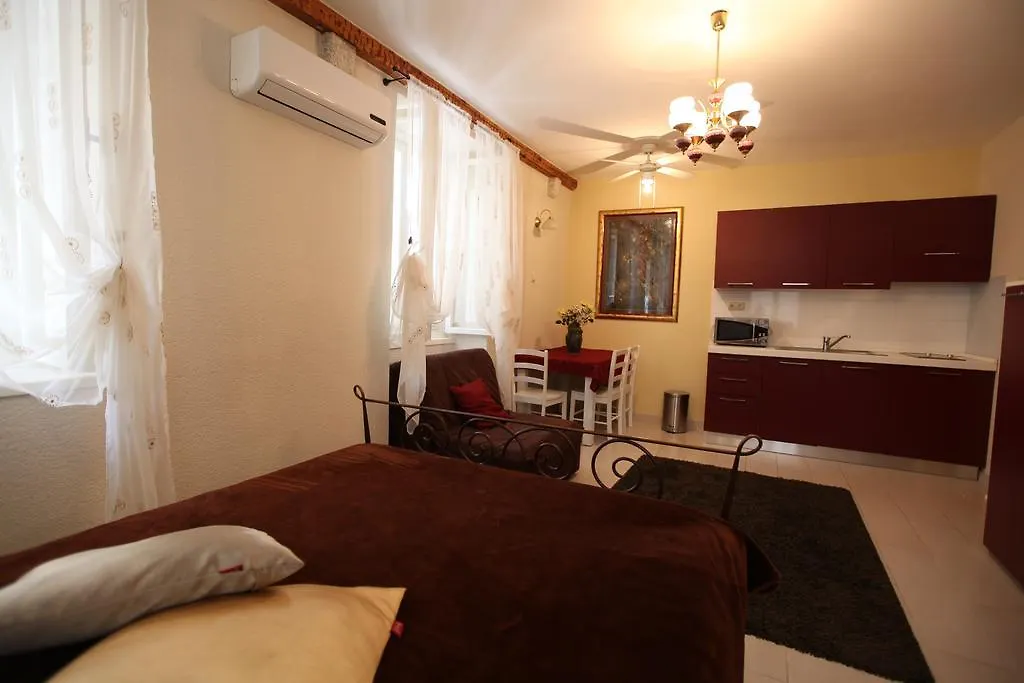 Tragurium & Salona Apartments Trogir Croatia